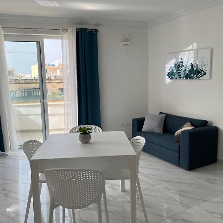 Condo With Patio Overlooking Piazza Gzira Eksteriør billede